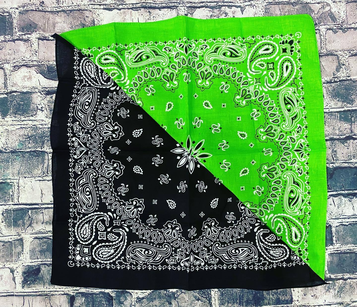 2 Colored Bandanas