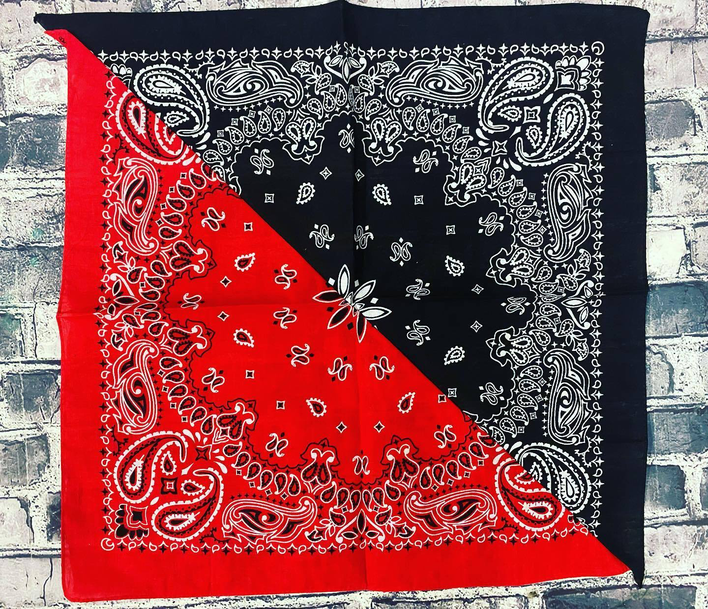 2 Colored Bandanas